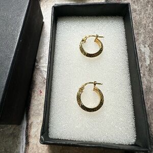Gold Textured Hoop Earrings - Women Jewelry